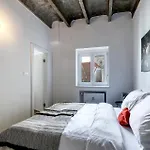 Star Stylish Apartment On The Famous Bratislava Pedestrian Zone